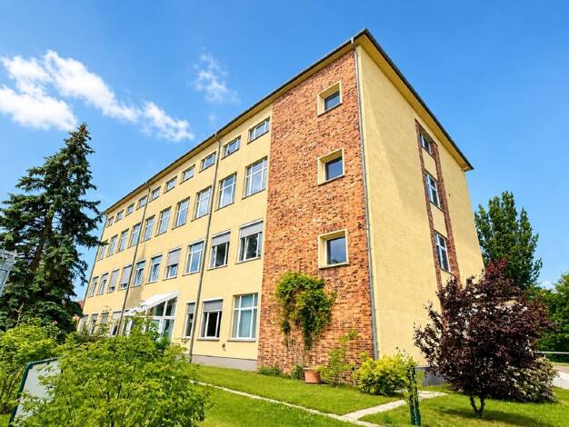 Bürofläche zur Miete provisionsfrei 4,50 € 550 m² Bürofläche Lauta Lauta 02991