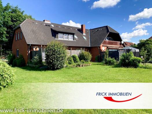 Mehrfamilienhaus zum Kauf als Kapitalanlage geeignet 538.000 € 8 Zimmer 304,2 m² 2.059 m² Grundstück Oldenburg Oldenburg in Holstein 23758