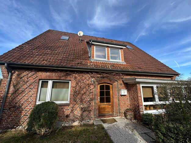 Einfamilienhaus zum Kauf 245.000 € 8 Zimmer 153 m² 660 m² Grundstück Lensahn 23738