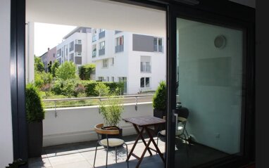 Wohnung zur Miete 800 € 2 Zimmer 73 m² 2. Geschoss frei ab sofort Räpplenstraße 3 Heilbronner Straße Stuttgart 70191