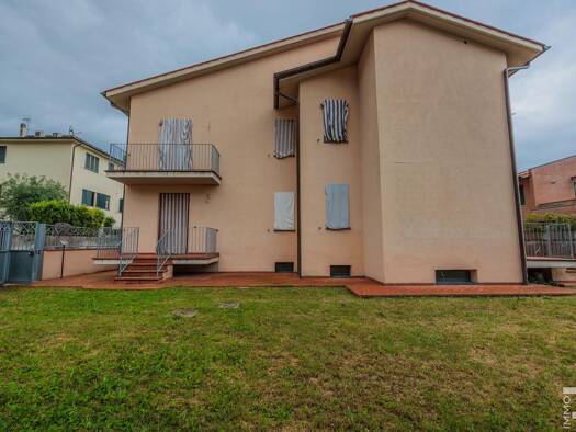 Villa zum Kauf 615.000 € 3 Zimmer 300 m² 420 m² Grundstück frei ab sofort Calci 56011