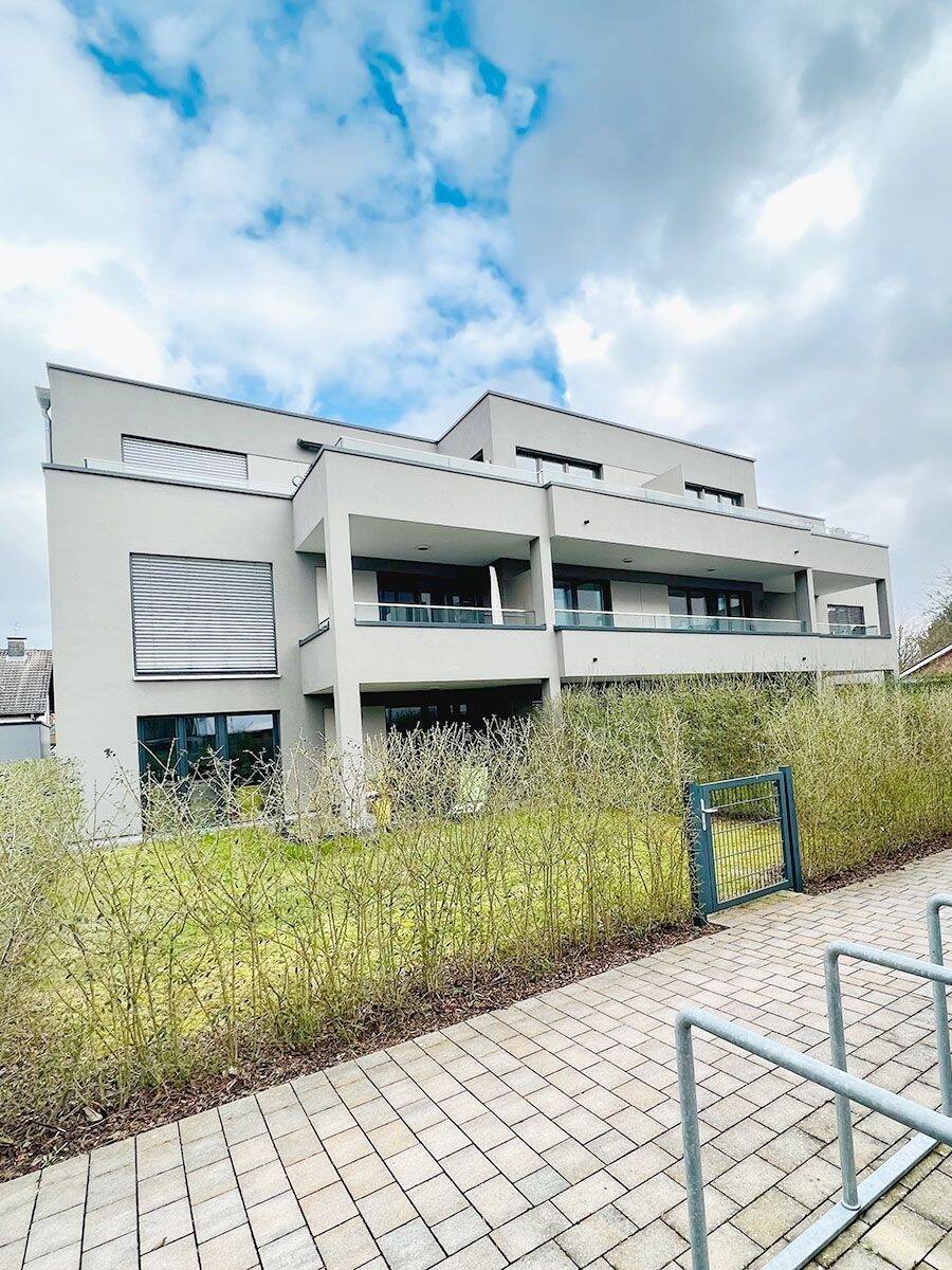 Zentrumsnahe moderne 2-Zimmerwohnung im Obergeschoss mit Balkon