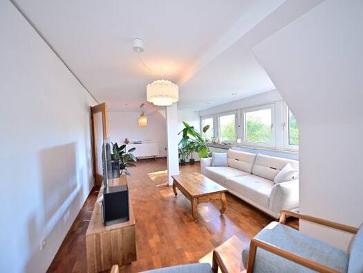 Wohnung zur Miete 680 € 3 Zimmer 60 m² 2 Geschosse frei ab sofort Nürnberger Straße 31 Schwaig Schwaig bei Nürnberg 90571