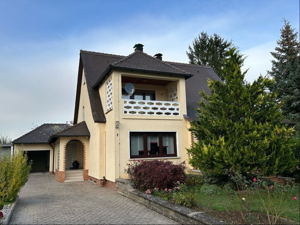 Einfamilienhaus zum Kauf 295.000 € 6 Zimmer 170 m²<br/>Wohnfläche 1.302 m²<br/>Grundstück Opfenried Röckingen 91740