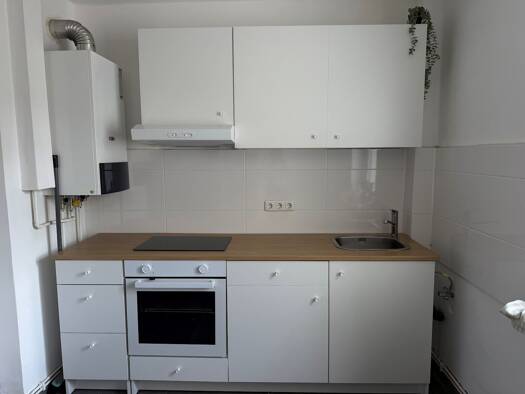 Wohnung zur Miete 349 € 2 Zimmer 38,2 m² 3. Geschoss frei ab 16.08.2026 Lukasstraße 1 Mittelstadt Mitte 58095