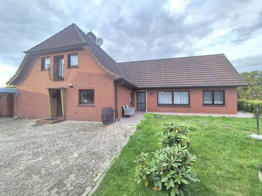 Wohnung zur Miete 675 € 3 Zimmer 93 m² Großenkneten Großenkneten / Ahlhorn 26197