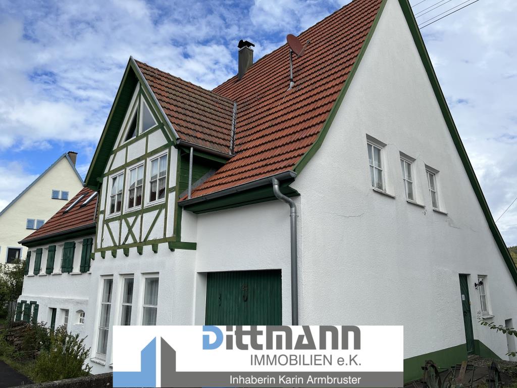 Einfamilienhaus zum Kauf 287.000 € 8 Zimmer 261 m²<br/>Wohnfläche 509 m²<br/>Grundstück Hossingen Meßstetten 72469