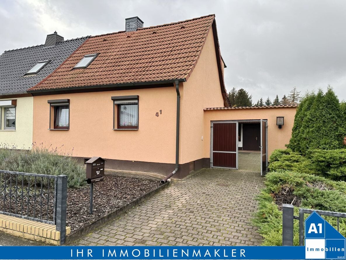 Einfamilienhaus zum Kauf 248.000 € 3 Zimmer 98 m²<br/>Wohnfläche 826 m²<br/>Grundstück Dautzsch Halle (Saale) 06116