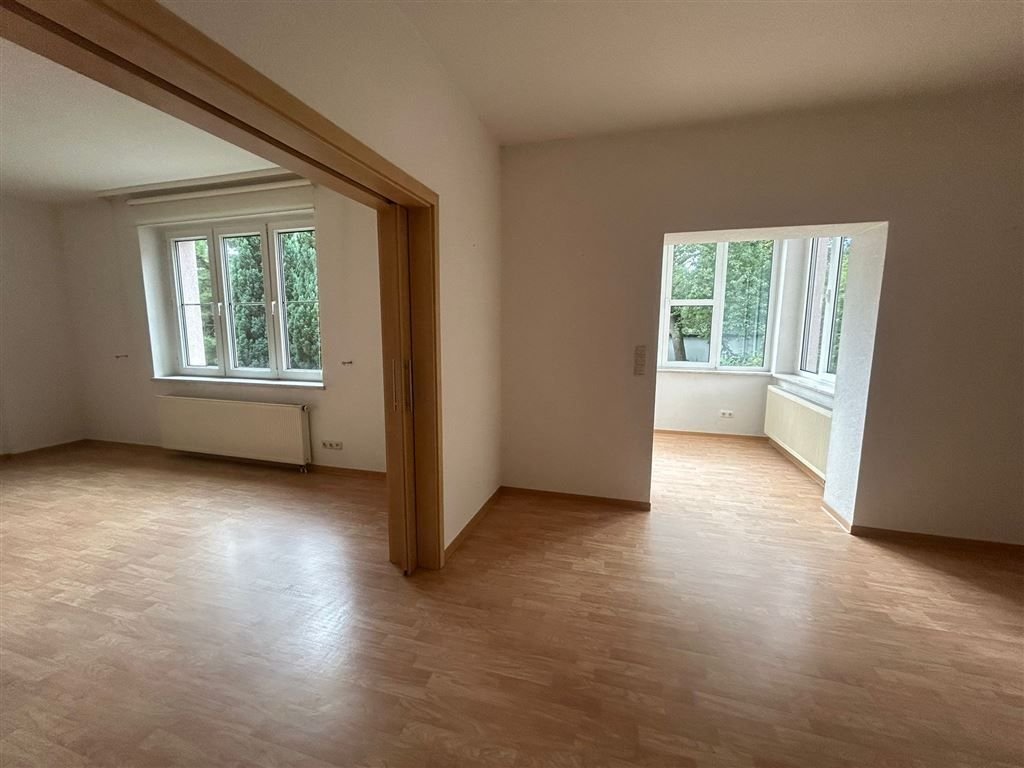 Wohnung zum Kauf 129.000 € 4 Zimmer 117 m²<br/>Wohnfläche EG<br/>Geschoss Roßlau 223 Roßlau 06862