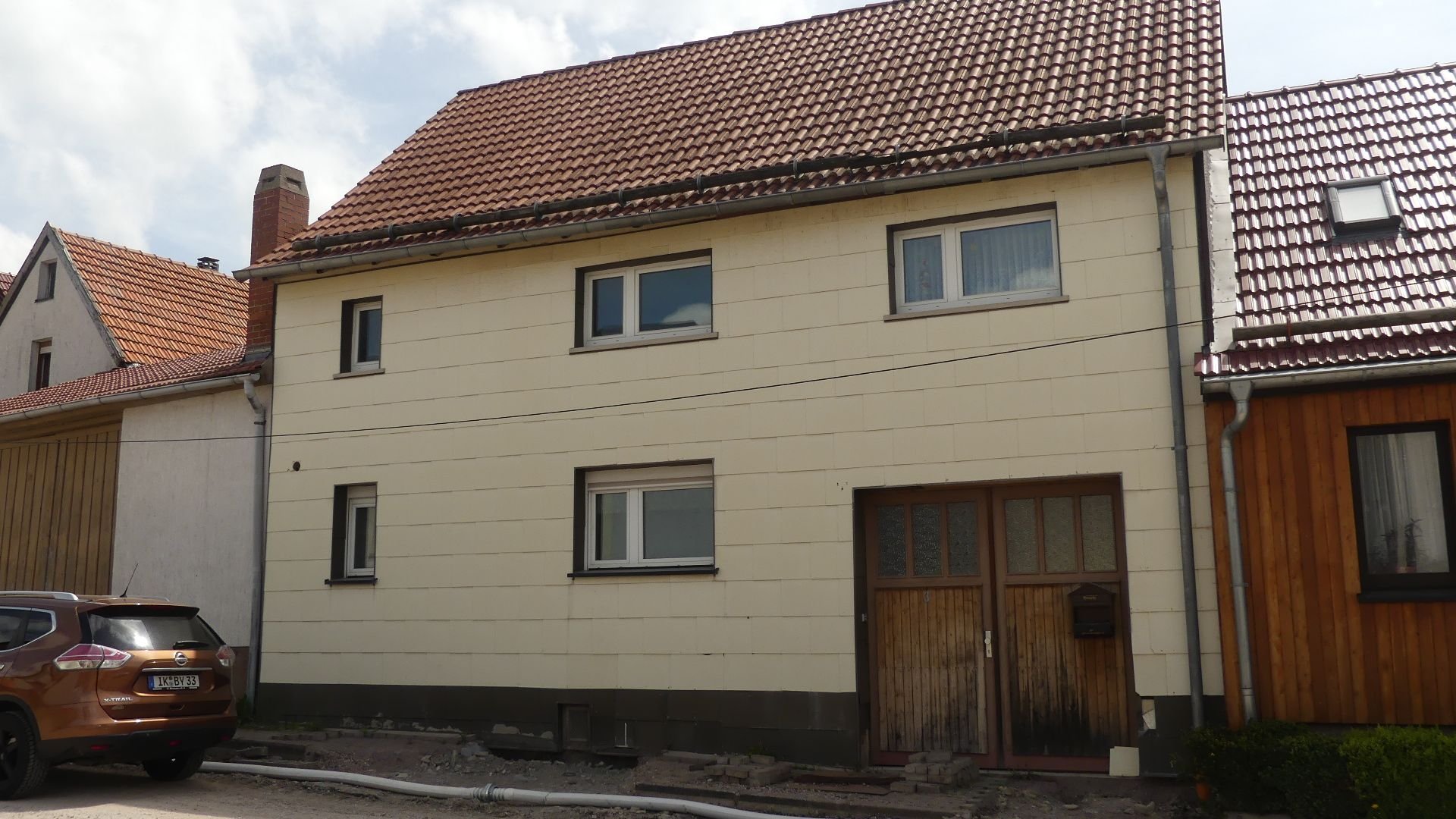 Reihenmittelhaus zum Kauf 44.500 € 7 Zimmer 151 m²<br/>Wohnfläche 290 m²<br/>Grundstück ab sofort<br/>Verfügbarkeit Herdaische Str. 3 Ohrdruf 99885