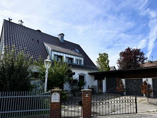 Mehrfamilienhaus zum Kauf 785.000 € 12 Zimmer 191 m² 771 m² Grundstück frei ab sofort Kissing 86438