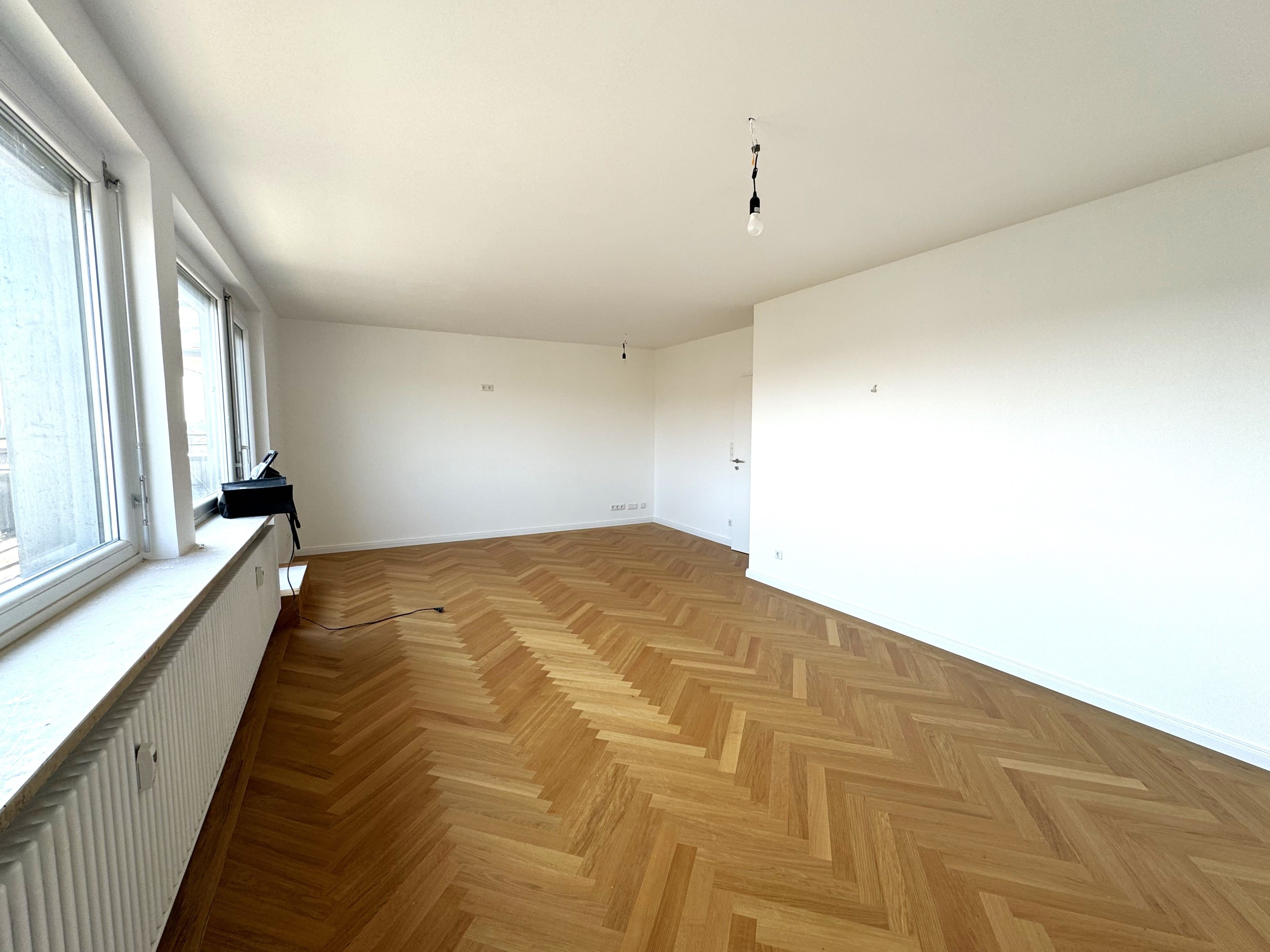 Büro-/Praxisfläche zur Miete 2.200 € 6 Zimmer 200 m²<br/>Bürofläche Neumarkt Neumarkt in der Oberpfalz 92318