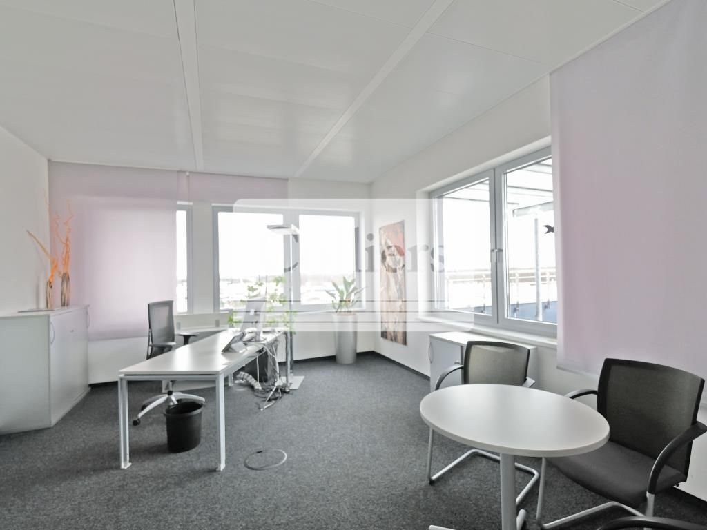 Büro-/Praxisfläche zur Miete 10 € 740 m²<br/>Bürofläche ab 740 m²<br/>Teilbarkeit Maiach Nürnberg 90451