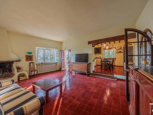 Doppelhaushälfte zum Kauf 640.000 € 3 Zimmer 220 m² 1.000 m² Grundstück frei ab sofort Camaiore