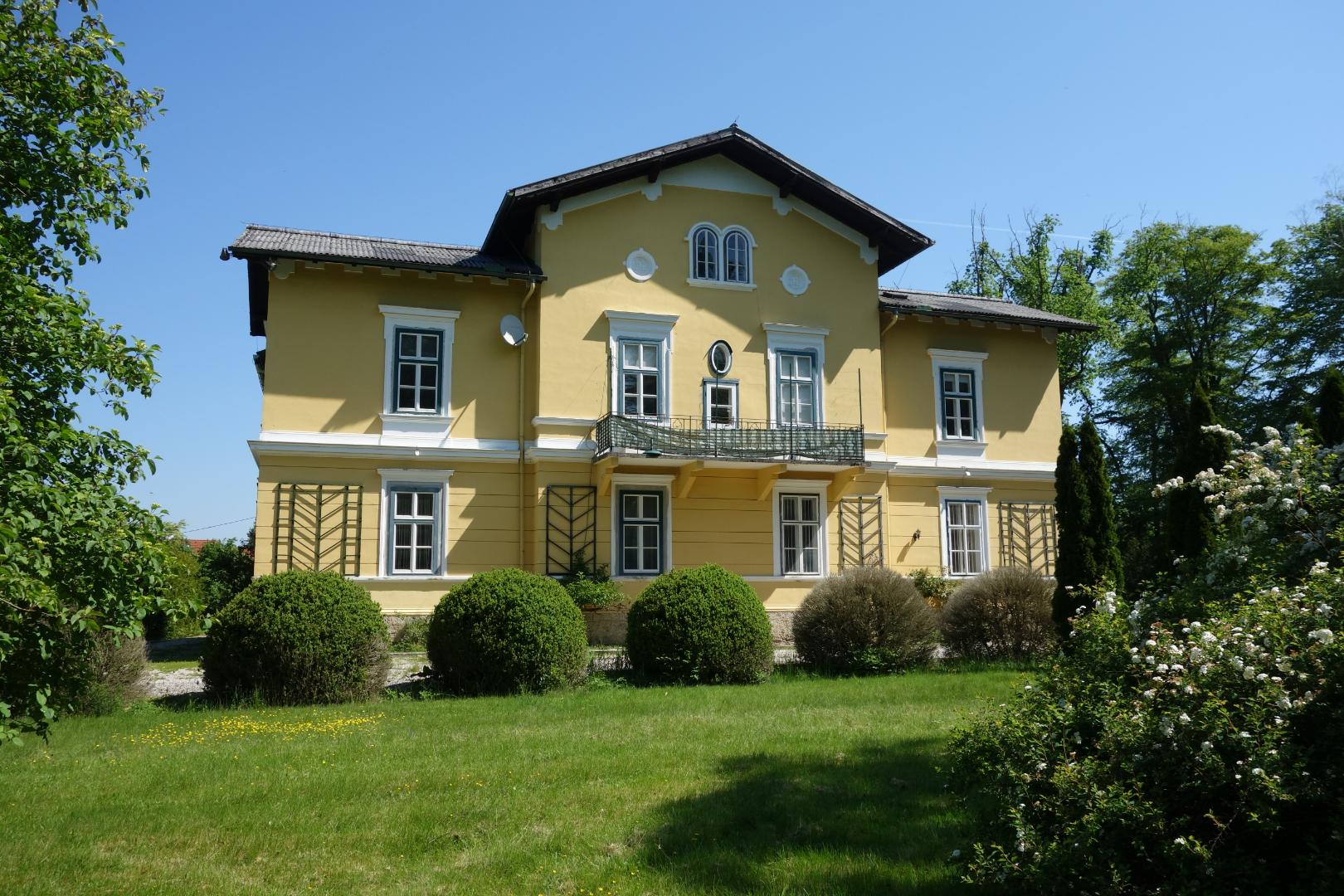 Villa zum Kauf 1.990.000 € 24 Zimmer 813 m²<br/>Wohnfläche 9.379 m²<br/>Grundstück Laakirchen 4664