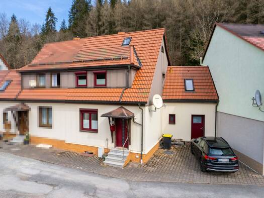 Doppelhaushälfte zum Kauf 139.000 € 3 Zimmer 95 m² 447 m² Grundstück Suhl 98528