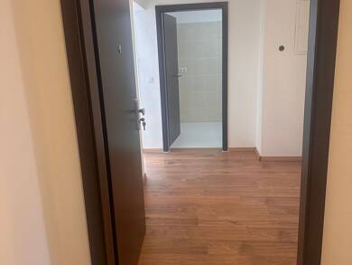 Wohnung zur Miete 750 € 4 Zimmer 98 m² Geschoss 2/2 frei ab sofort Vohenstrauß Vohenstrauß 92648