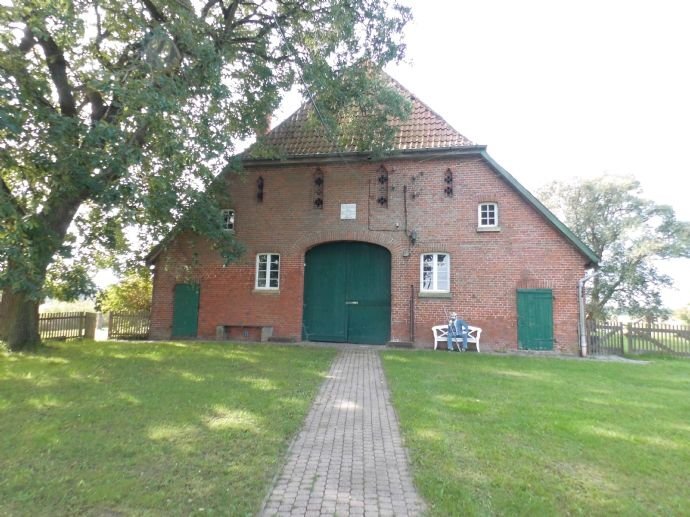 Bauernhaus zum Kauf 465.000 € 400 m²<br/>Wohnfläche 10.000 m²<br/>Grundstück ab sofort<br/>Verfügbarkeit Elbstr. 2 Laake Amt Neuhaus 19273