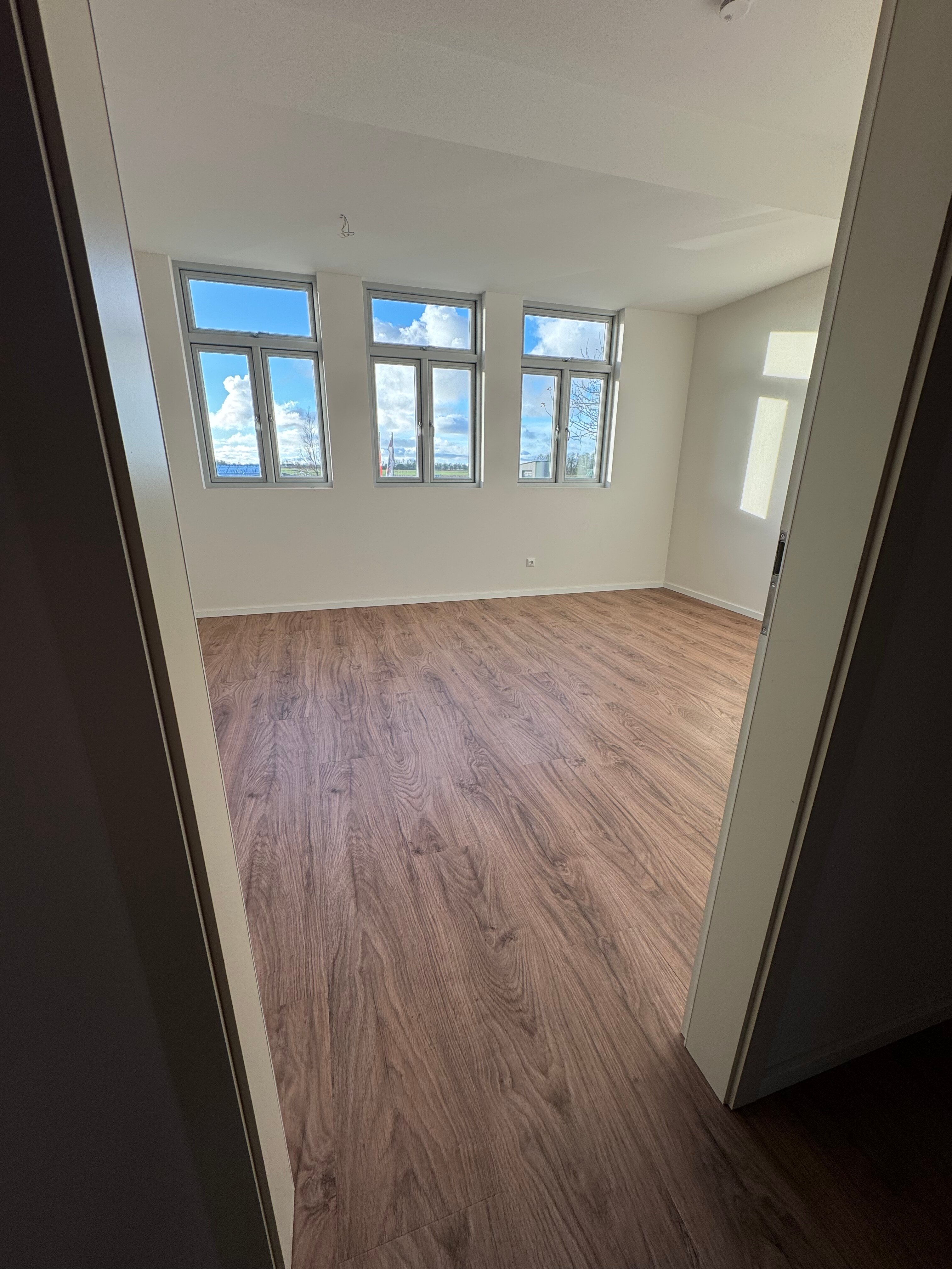 Wohnung zur Miete 950 € 3 Zimmer 102,9 m²<br/>Wohnfläche 1.<br/>Geschoss ab sofort<br/>Verfügbarkeit Garding 25836