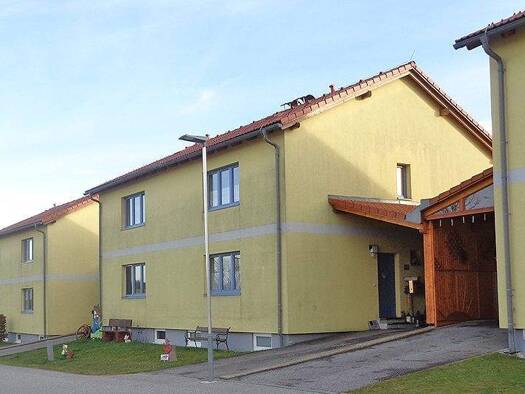 Reihenmittelhaus zur Miete 1.041 € 99,4 m² Am Kaibrunnen 19/9 Schwarzenau 3900