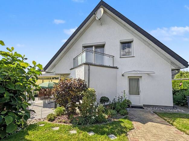 Einfamilienhaus zum Kauf 449.000 € 5 Zimmer 133 m² 642 m² Grundstück Pastow Broderstorf 18184
