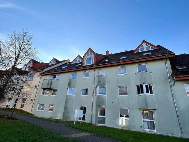 Studio zur Miete 260 € 2 Zimmer 28,3 m² EG frei ab 01.04.2026 Schillerplatz 14 Schiepzig Salzatal 06198