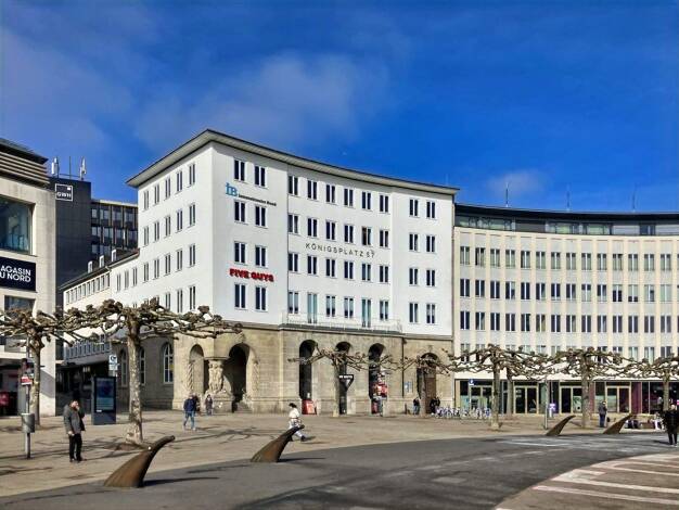 Büro zur Miete 3.000 € 250 m² Bürofläche Mitte Kassel 34117