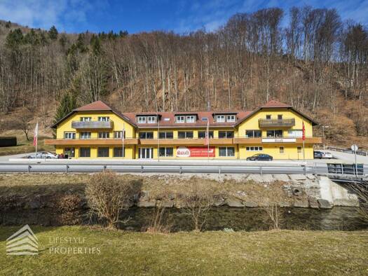 Sonstiges zum Kauf als Kapitalanlage geeignet 600.000 € 2.060 m² 3.617 m² Grundstück Gaming 3292