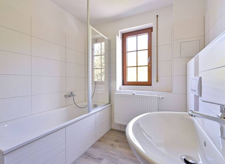 Wohnung zur Miete 449 € 3 Zimmer 60,7 m²<br/>Wohnfläche Dachgeschoss, 3.<br/>Geschoss Flöha Flöha 09557