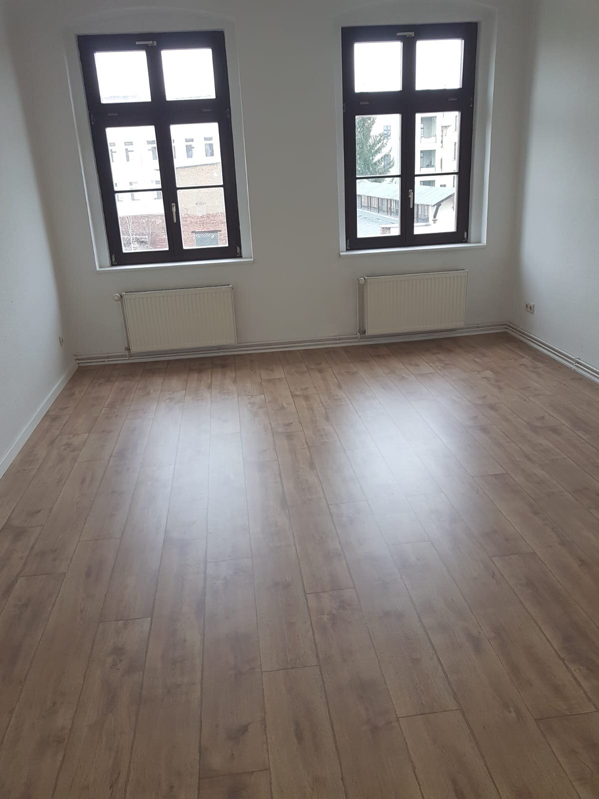 Wohnung zur Miete 390 € 3 Zimmer 87,4 m²<br/>Wohnfläche 3.<br/>Geschoss ab sofort<br/>Verfügbarkeit Konsulstr. 44 Innenstadt Görlitz 02826