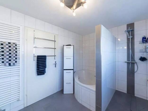 Einfamilienhaus zum Kauf provisionsfrei 499.000 € 7,5 Zimmer 234 m² 525 m² Grundstück frei ab 01.07.2026 Immendingen 78194