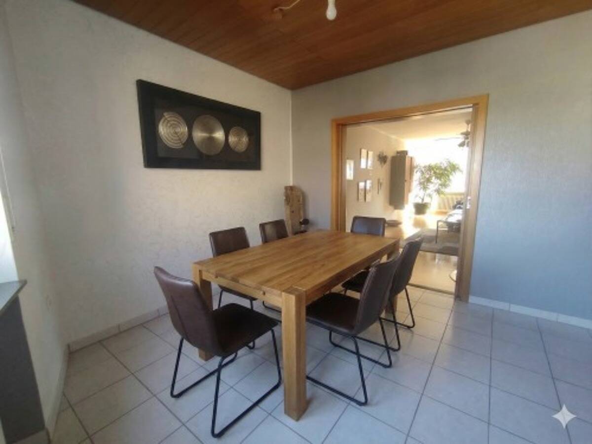 Immobilie in Mülheim-Kärlich - 3 Wohneinheiten und 3 Garagen auf 398 qm - Bild 2