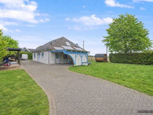Einfamilienhaus zum Kauf 379.000 € 6 Zimmer 165 m² 730 m² Grundstück Neuenbrook Neuenbrook 25578
