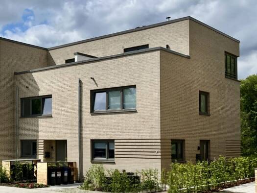 Reihenmittelhaus zur Miete 1.850 € 4,5 Zimmer 150 m² 158 m² Grundstück frei ab sofort Am Becketal 7 A Aumund-Hammersbeck Nord 28755