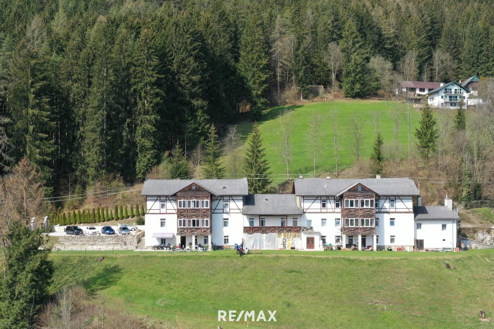 Hotel zum Kauf 2.500.000 € 9 Zimmer 10.448 m²<br/>Grundstück Lambachstrasse 24 - 26 Mürzzuschlag 8680