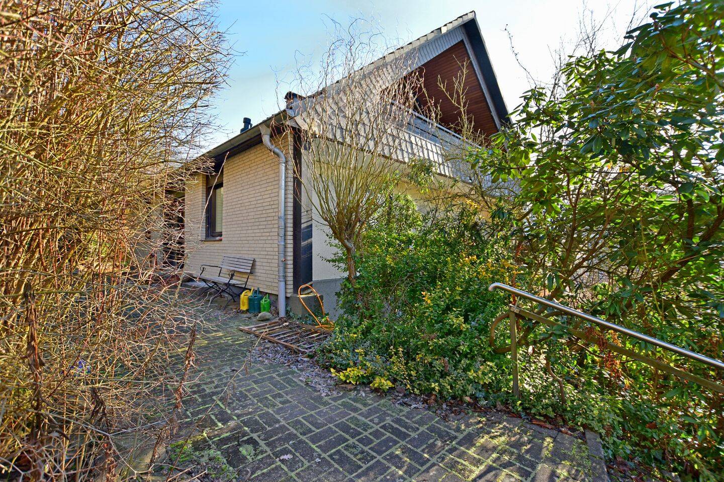 Immobilie in Hann. Münden - Großes Wohnhaus in reizvoller Fernblick- und Waldrandlage von Hann. Münden - Bild 2