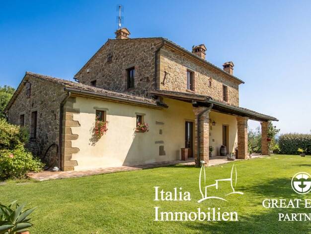 Bauernhaus zum Kauf 1.300.000 € 12 Zimmer 435 m² 2.000 m² Grundstück Foiano della Chiana 52045