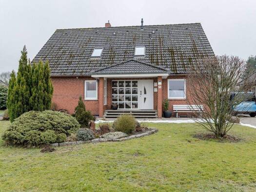 Mehrfamilienhaus zum Kauf 439.000 € 8 Zimmer 205 m² 1.417 m² Grundstück Stickenbüttel Cuxhaven / Stickenbüttel 27476