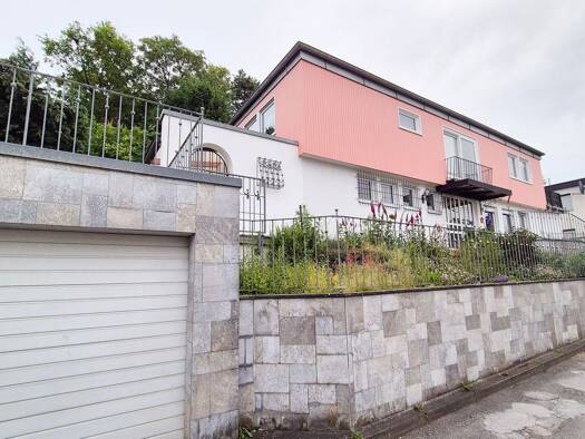 Einfamilienhaus zum Kauf 780.000 € 7 Zimmer 198 m² 760 m² Grundstück frei ab sofort Höchberg 97204