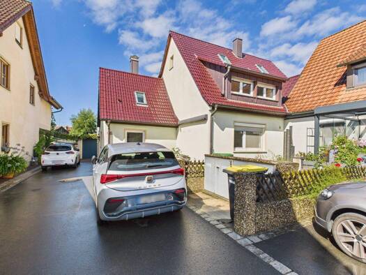 Wohnung zur Miete 790 € 4 Zimmer 89 m² EG frei ab sofort Siedlungsstr 9 Scheinfeld 91443