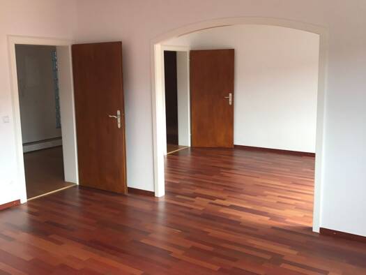 Wohnung zur Miete 1.250 € 4 Zimmer 115 m² Geschoss 1/4 frei ab 01.05.2026 Basler Straße 86 Stetten Lörrach 79540