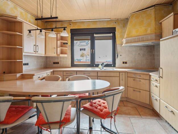 Reihenmittelhaus zum Kauf 230.000 € 8 Zimmer 148 m² 140 m² Grundstück Bad Salzig Boppard 56154