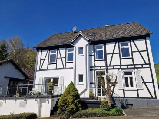 Einfamilienhaus zum Kauf 899.990 € 7 Zimmer 231 m² 2.557 m² Grundstück frei ab sofort Engelskirchen-Loope Engelskirchen 51766