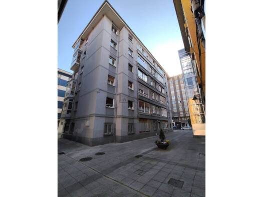 Wohnung zum Kauf 145.000 € 2 Zimmer 63 m² EG Avilés 33401