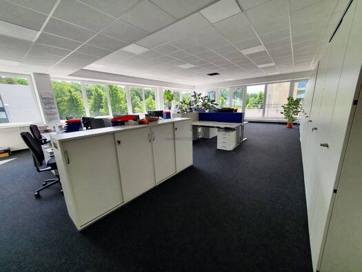 Büro zur Miete provisionsfrei 9,95 € 995,9 m² Bürofläche Neureut Karlsruhe 76149