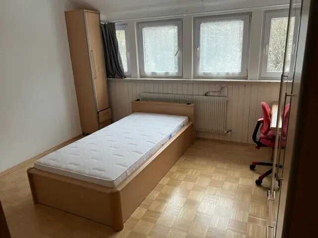 Wohnung zur Miete 700 € 5 Zimmer 140 m²<br/>Wohnfläche ab sofort<br/>Verfügbarkeit Goethestr. Innere Weststadt Schwäbisch Gmünd 73525