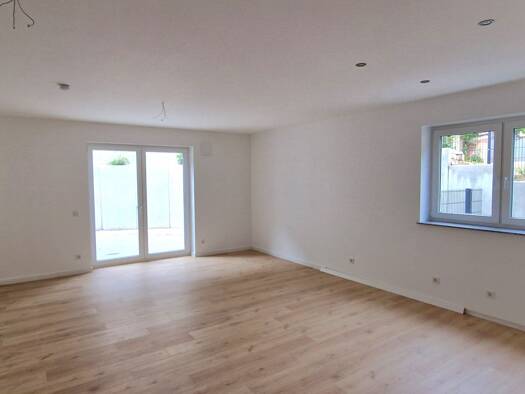 Terrassenwohnung zur Miete 1.070 € 3 Zimmer 83 m² Geschoss 1/2 frei ab 01.01.2026 Beckingen 66701