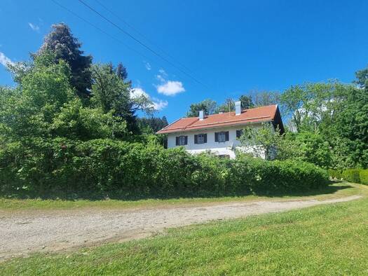 Haus zum Kauf 790.000 € 7 Zimmer 140 m² 4.300 m² Grundstück Stocka Bernau am Chiemsee 83233