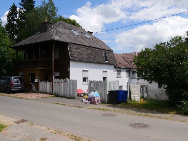 Mehrfamilienhaus zum Kauf provisionsfrei 220.000 € 6 Zimmer 295 m²<br/>Wohnfläche 4.845 m²<br/>Grundstück Niederweiler 54636