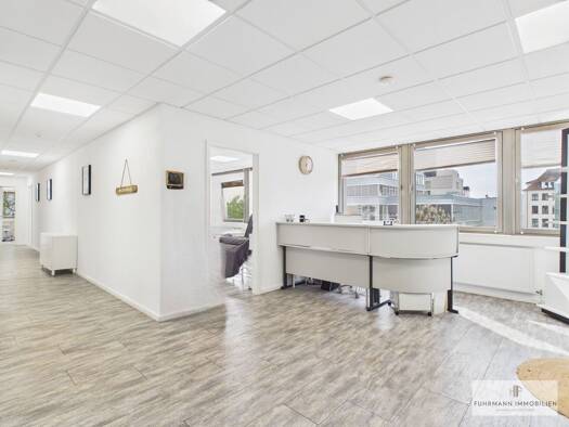 Praxisfläche zur Miete 1.490 € 6 Zimmer 174 m² Bürofläche St Johann Mitte 66111